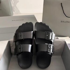 Balenciaga Molded Sandals – Sleek Designer Comfort