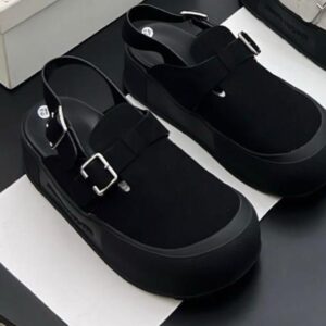 Alexander McQueen Mount Slick Sandals – Levonteluxe Sculpted Luxury (Copy) (Copy)